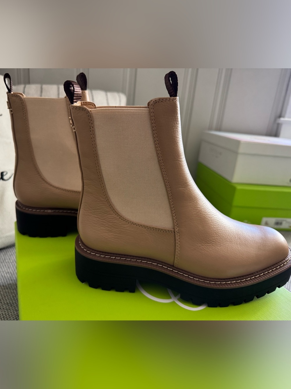 Sam Edelman Chelsea Lug Boot - Beige Leather BRAND NEW